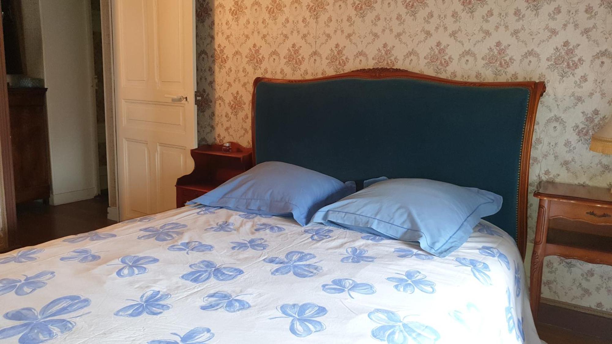 Les Chambres Chez David Riom Extérieur photo